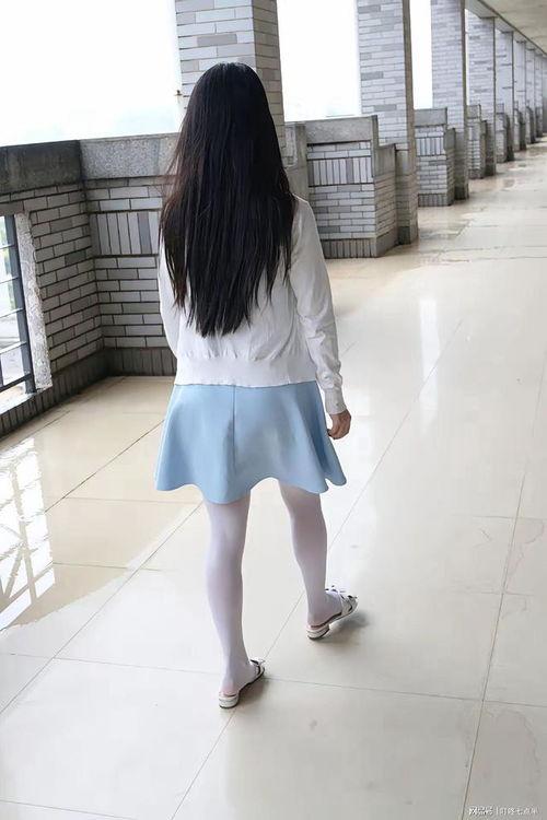 射老师白丝袜脚心,一场视觉与情感的盛宴