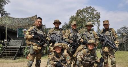 特种兵1电影免费观看,免费观影，热血战场等你来战！